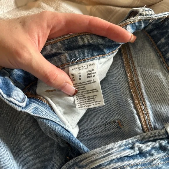 American Eagle Outfitters Blue Denim Jeans - Picture 2 of 2